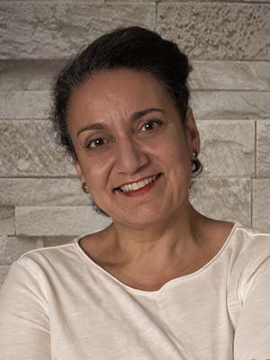 Porträtfoto der Gynäkologin Dr. Ghada Risk El Saeidi